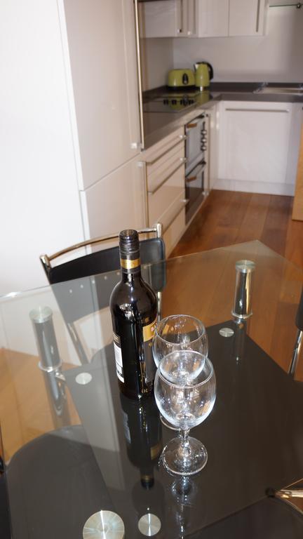 Apartment 306 By The Bridge إينفيرنيس المظهر الخارجي الصورة