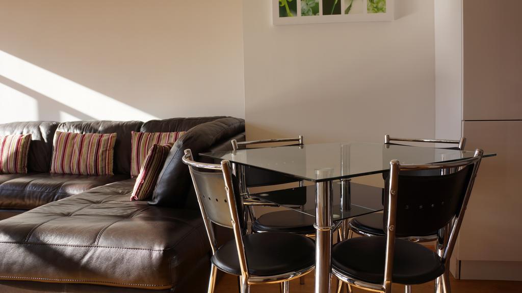 Apartment 306 By The Bridge إينفيرنيس المظهر الخارجي الصورة